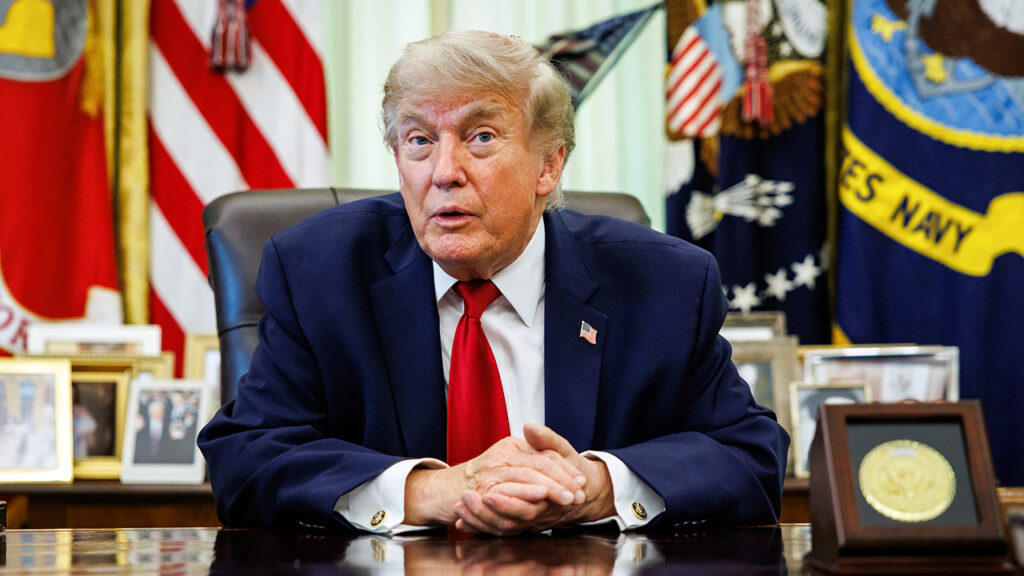 Donald trump oval office 03